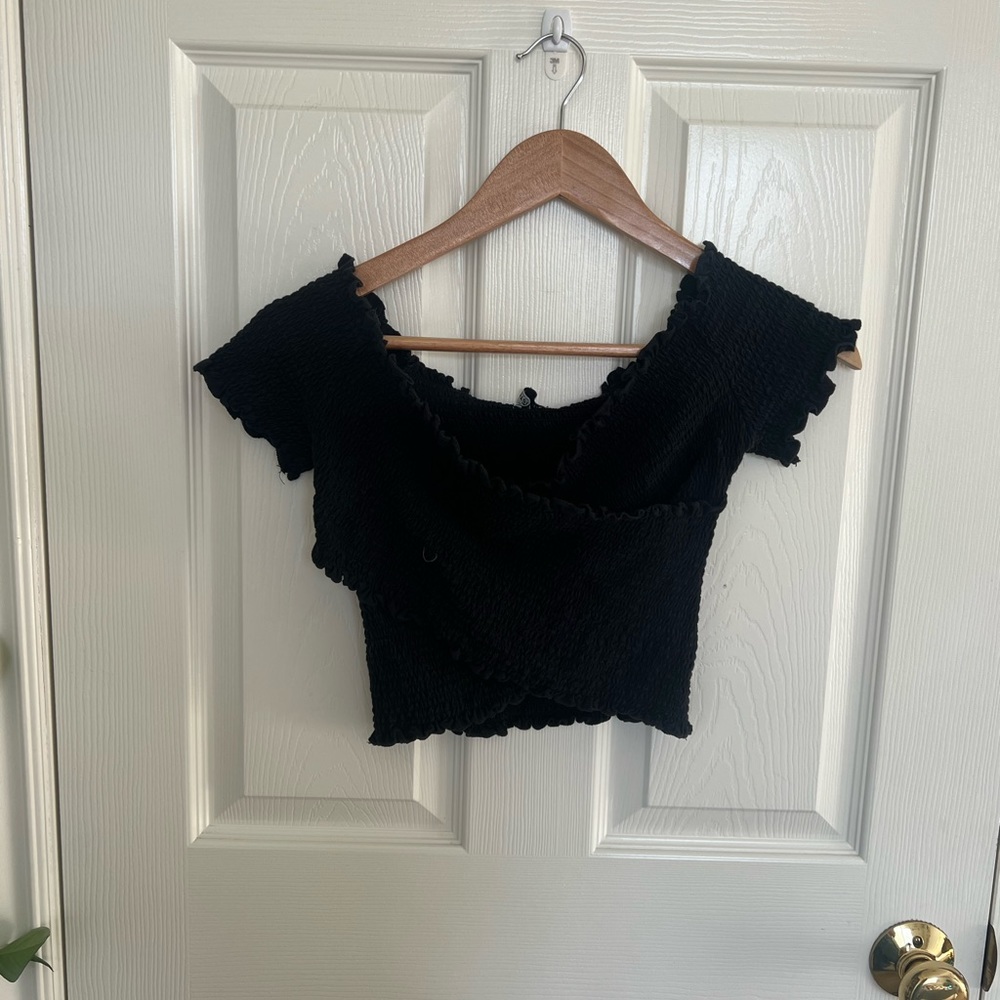 Crossover Black Hollister Cropped Top